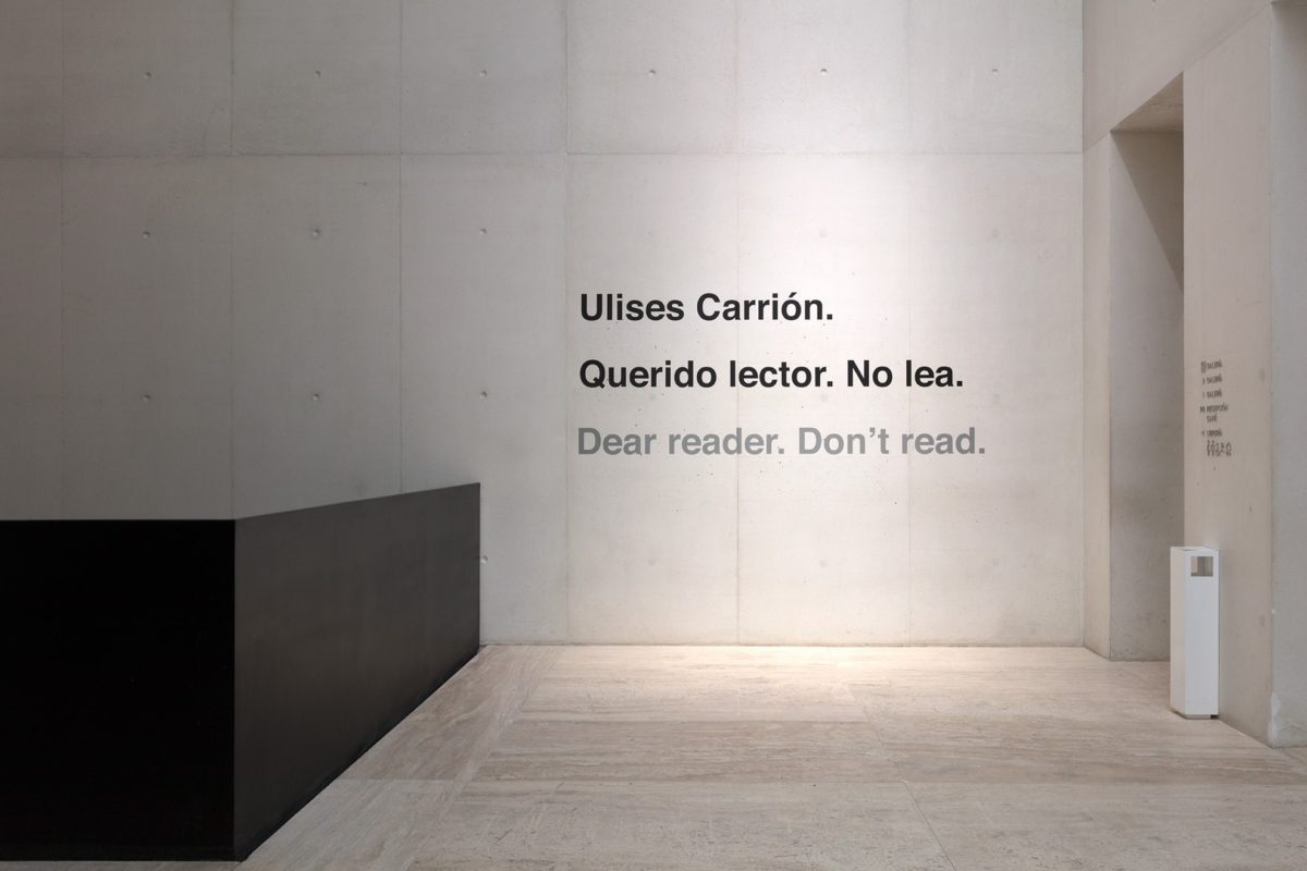 Conoce a Ulises Carrión y su arte conceptual