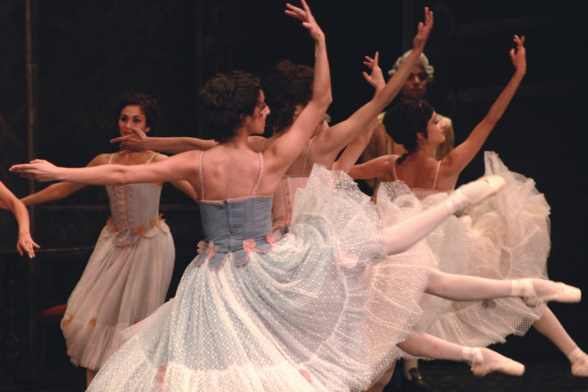 Manon, los diálogos de la danza, con la Compañía Nacional de Danza en el Palacio de Bellas Artes